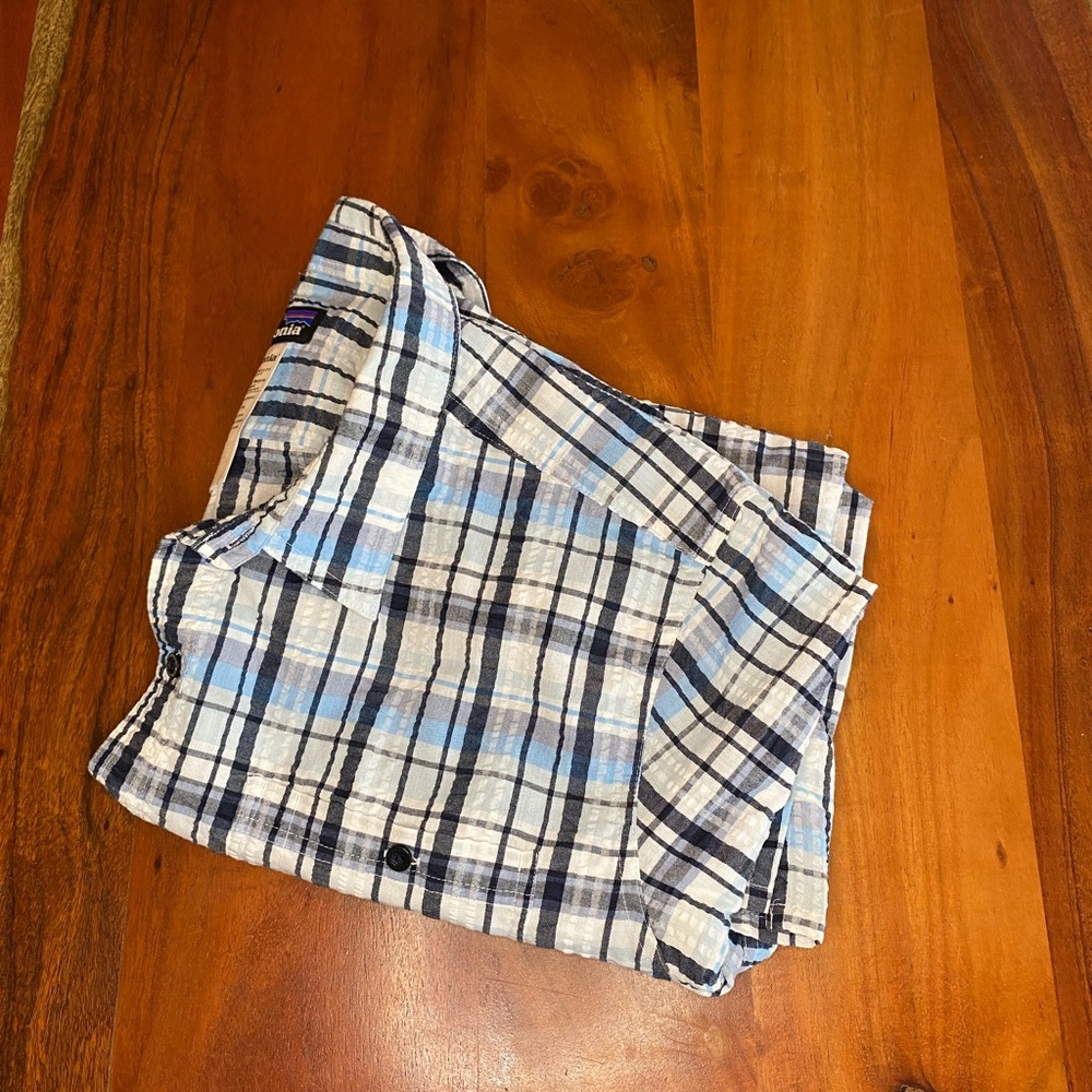 Patagonia Common Threads Short Sleeve Seersucker Button Up Shirt Men’s Size XL